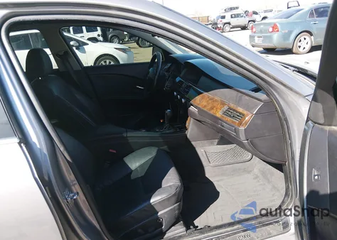 2006 BMW 530Xi z USA, uszkodzony, nr VIN WBANF73526CG69060